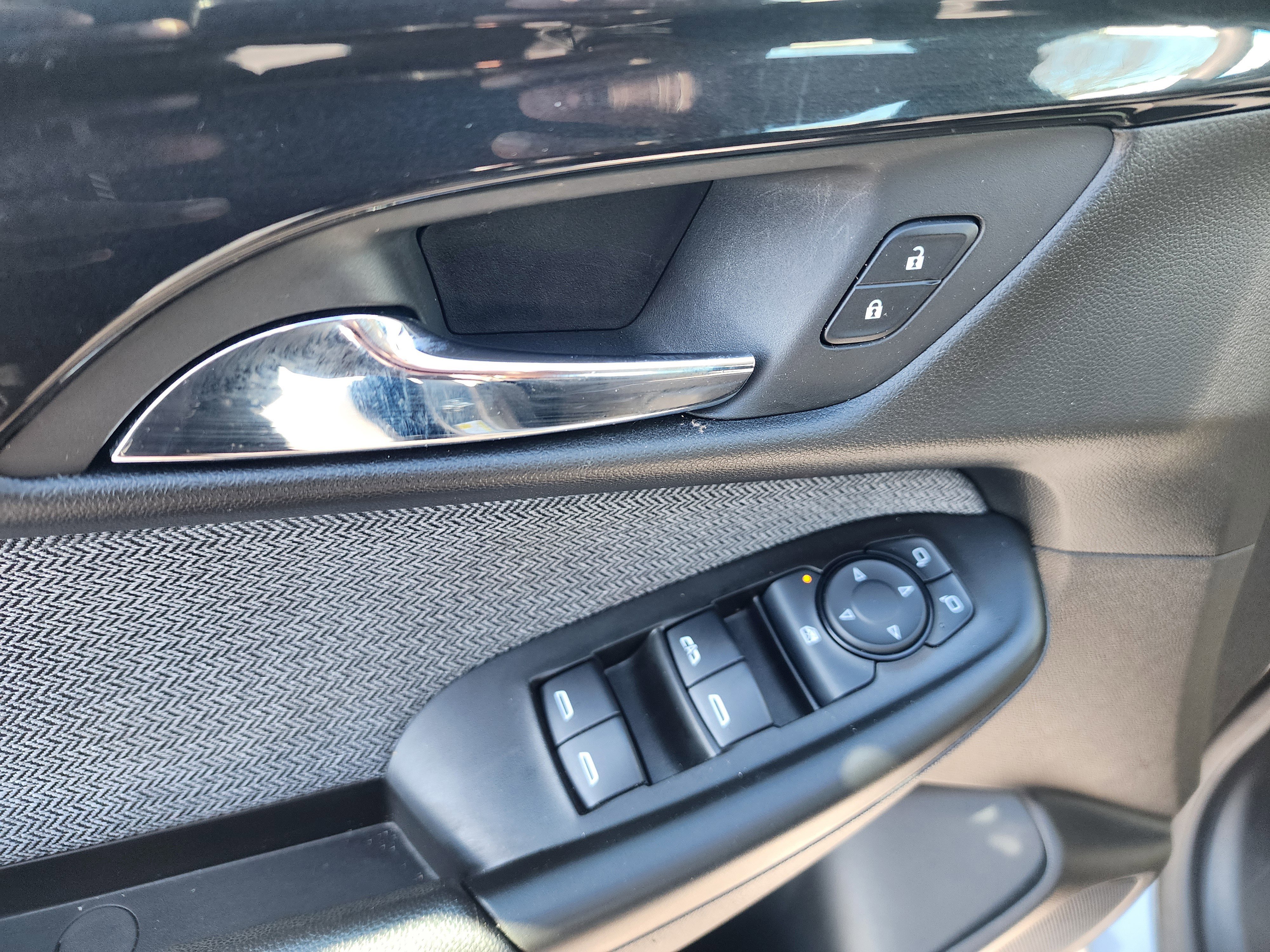 Used 2024 Chevrolet TrailBlazer LS image 22