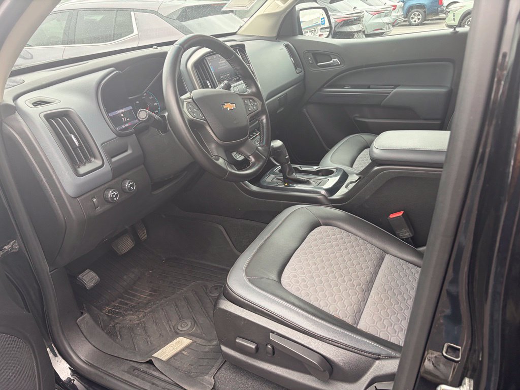 Used 2019 Chevrolet Colorado Z71 AWD/4WD image 9