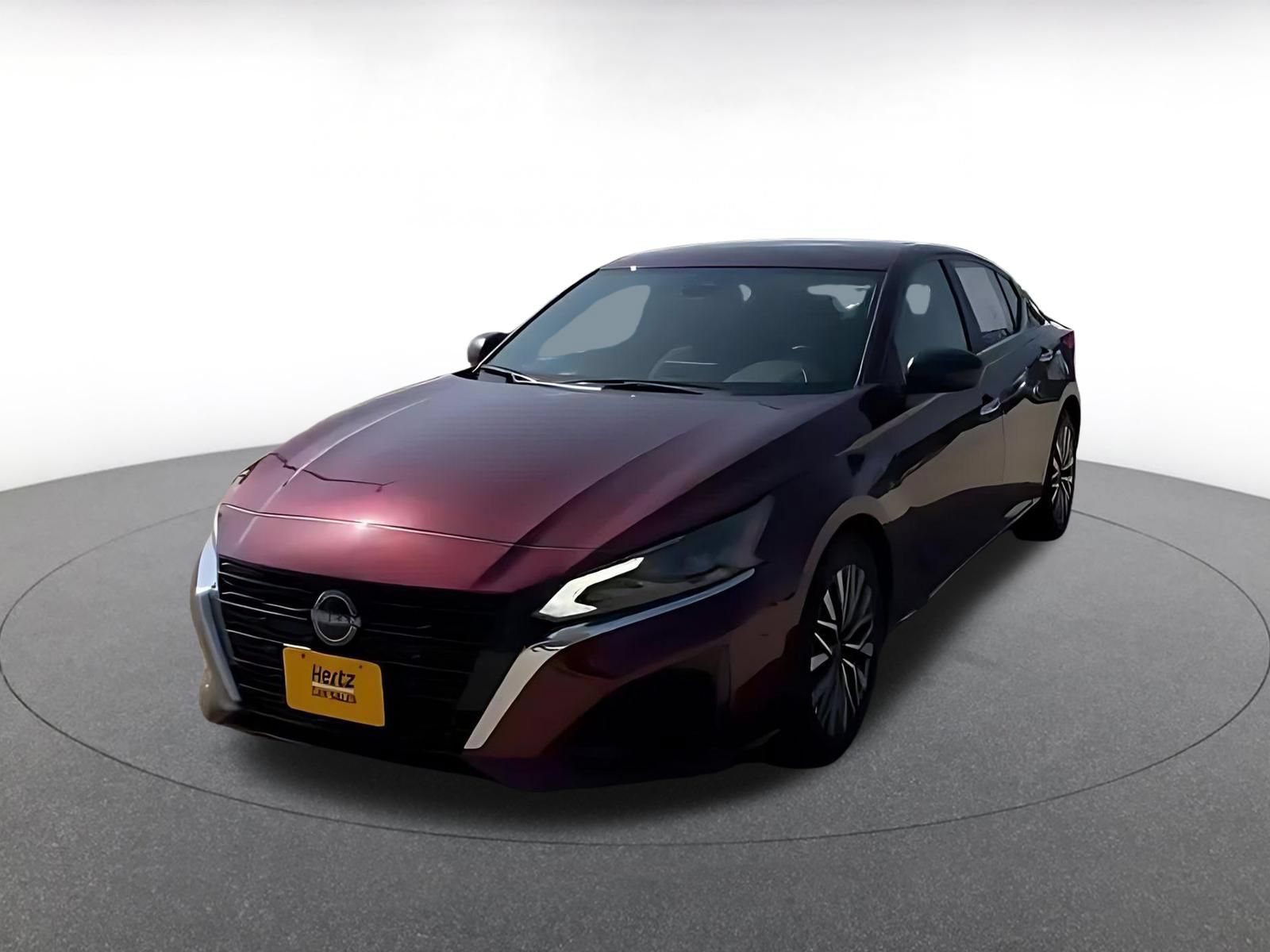 Used 2025 Nissan Altima 2.5 SV FWD image 5