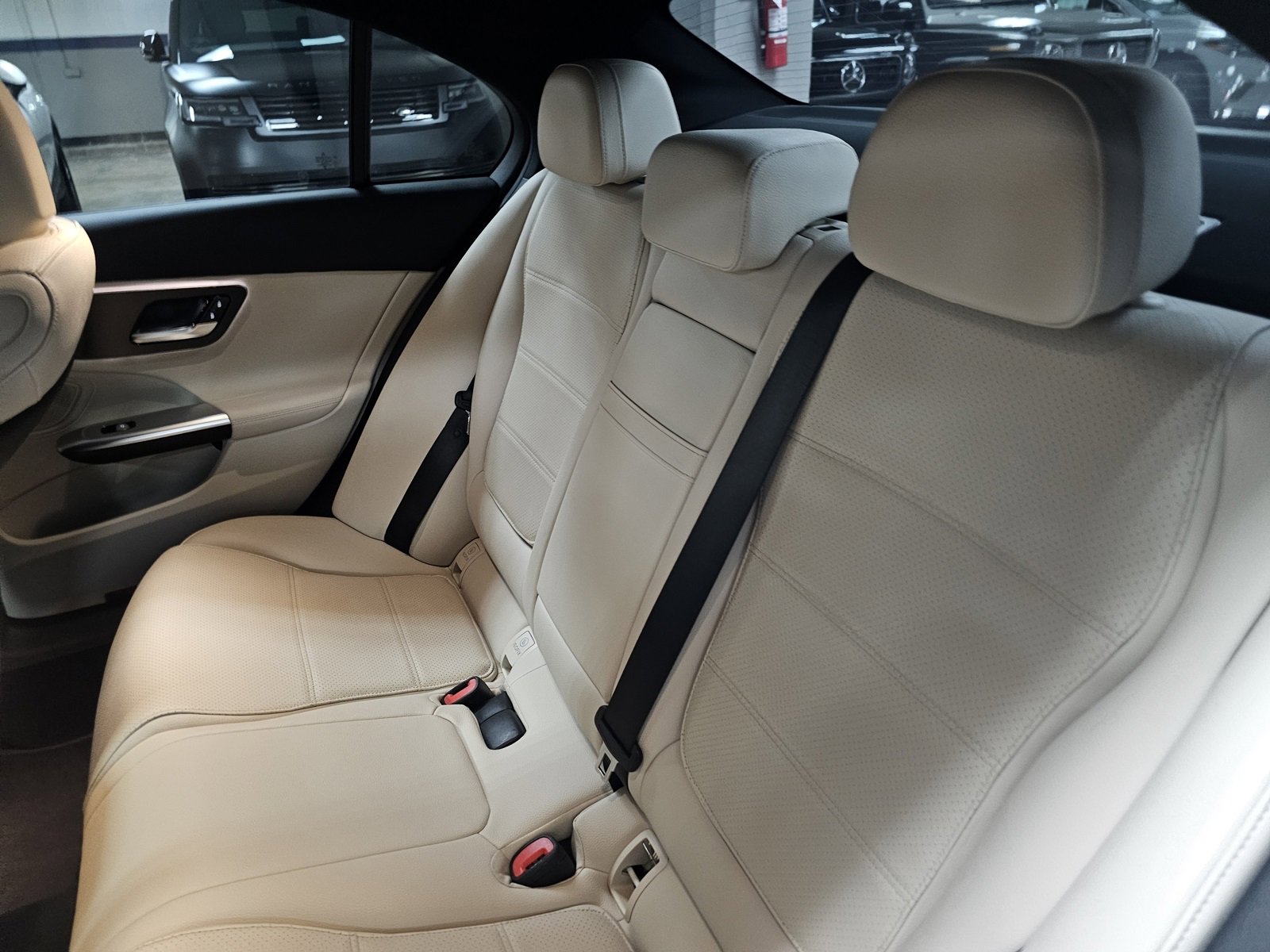 Used 2023 Mercedes-Benz C 300 Sedan image 8