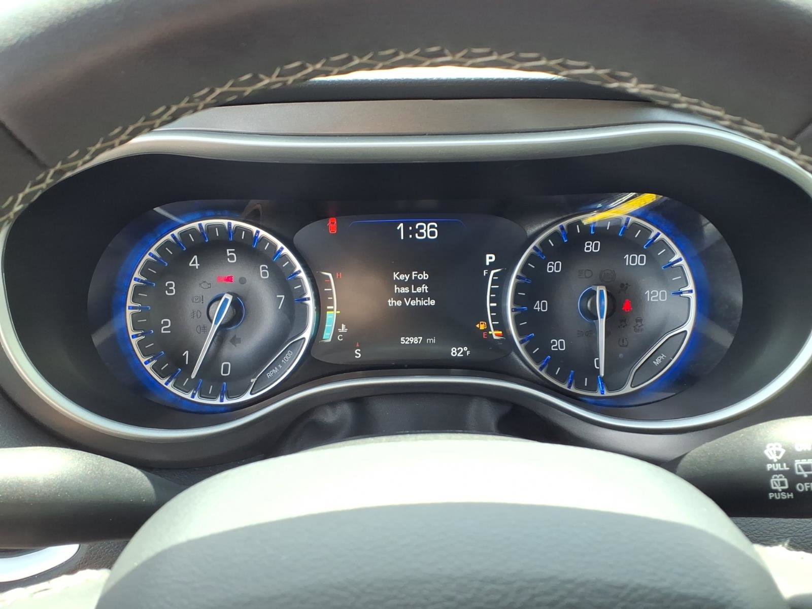 Used 2024 Chrysler Pacifica Touring-L image 21