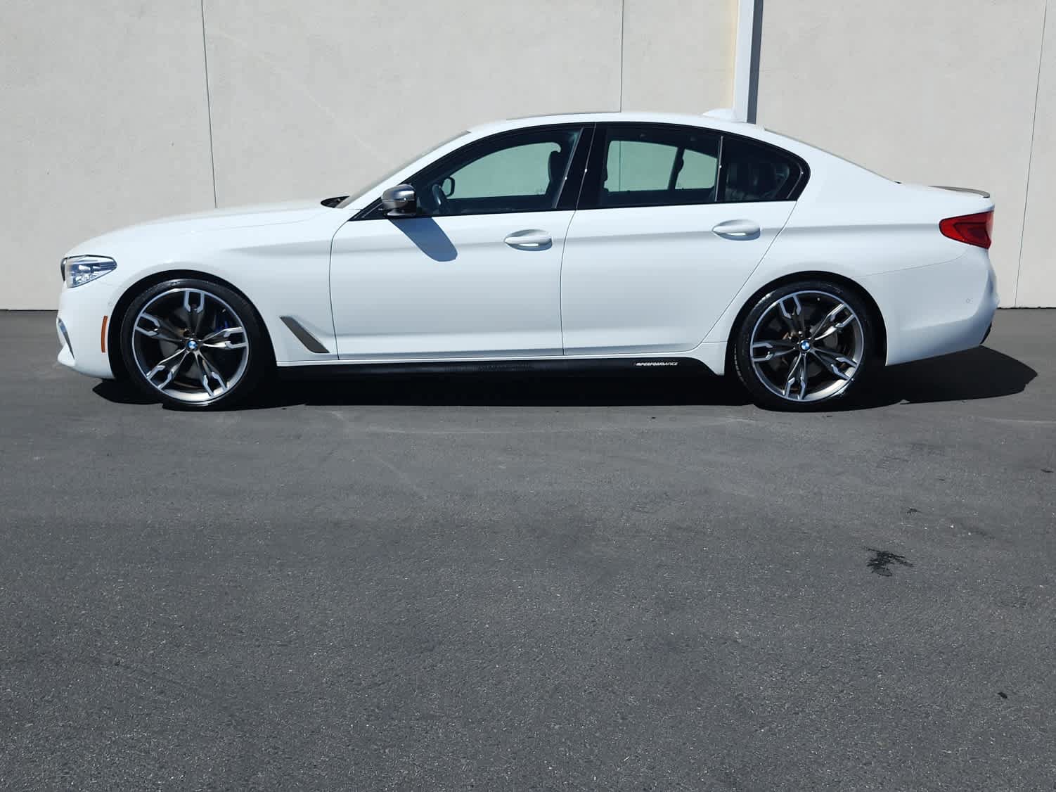 Used 2020 BMW M550i xDrive AWD/4WD image 4
