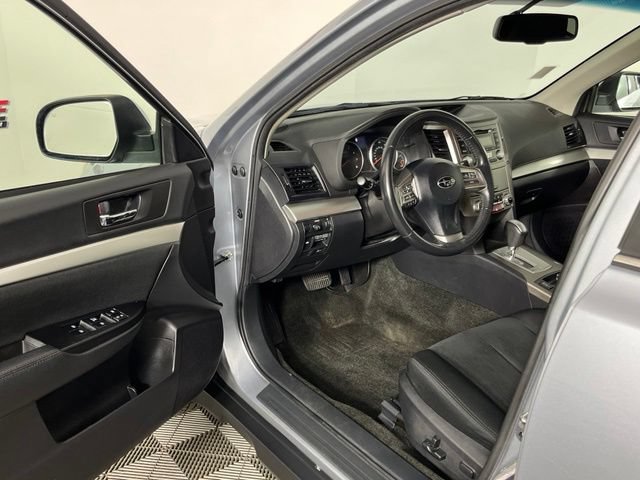 Used 2013 Subaru Outback 2.5i Premium w/ Popular Pkg 1A AWD/4WD image 20