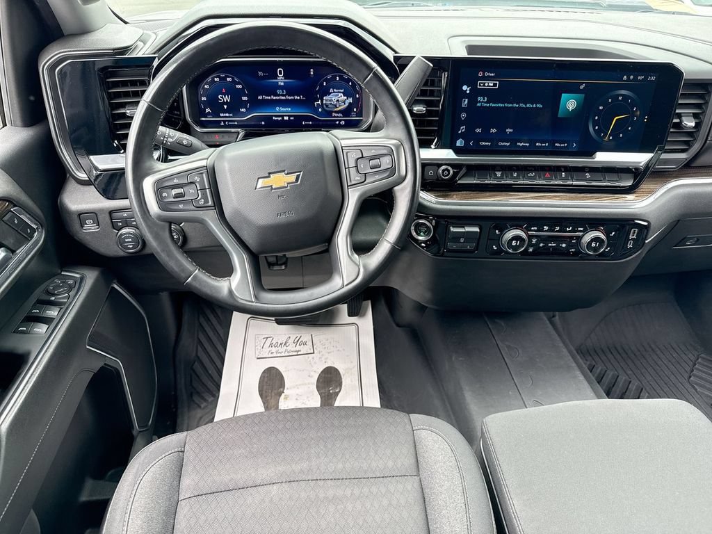 Used 2024 Chevrolet Silverado 2500 LT AWD/4WD image 14