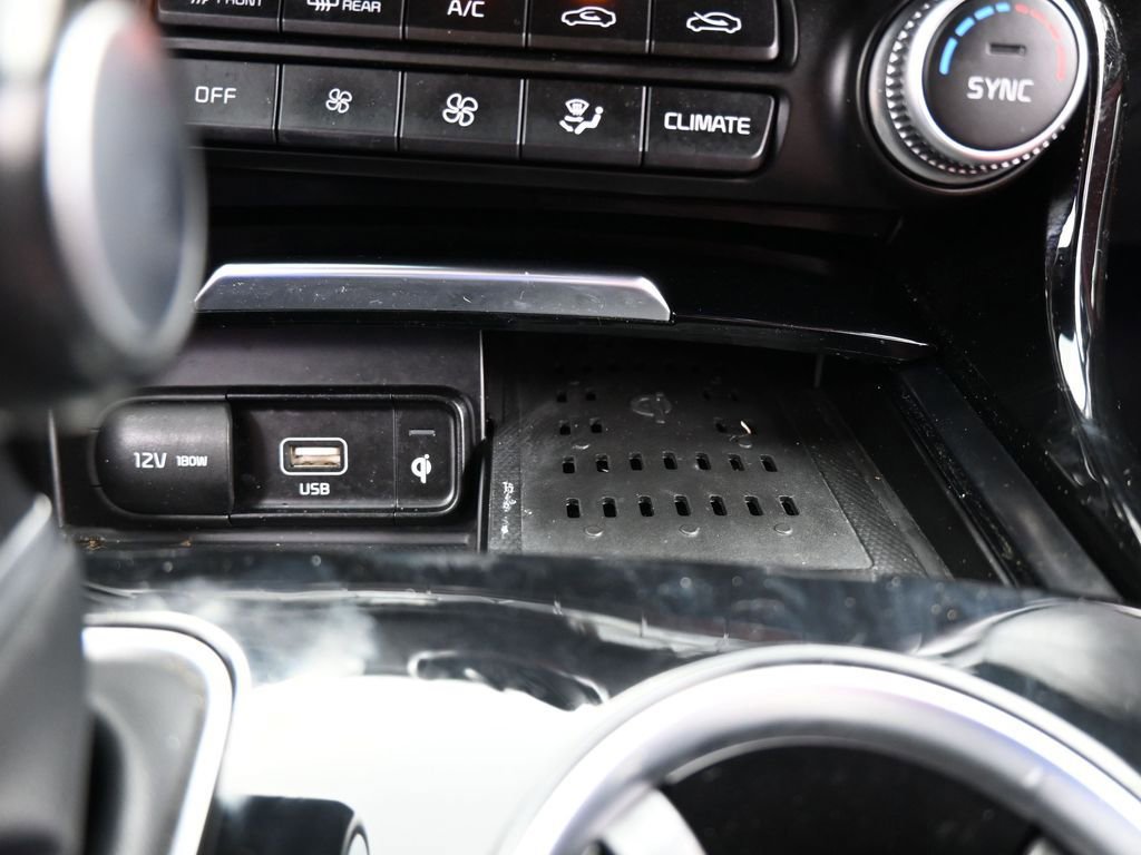 Used 2022 Kia Stinger GT-Line w/ Sun & Sound Package image 28