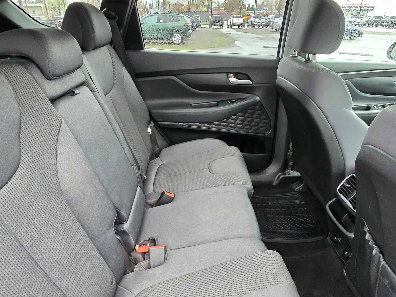 Used 2019 Hyundai Santa Fe SE image 14