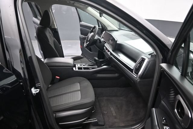 Used 2024 Kia Sorento LX FWD image 32