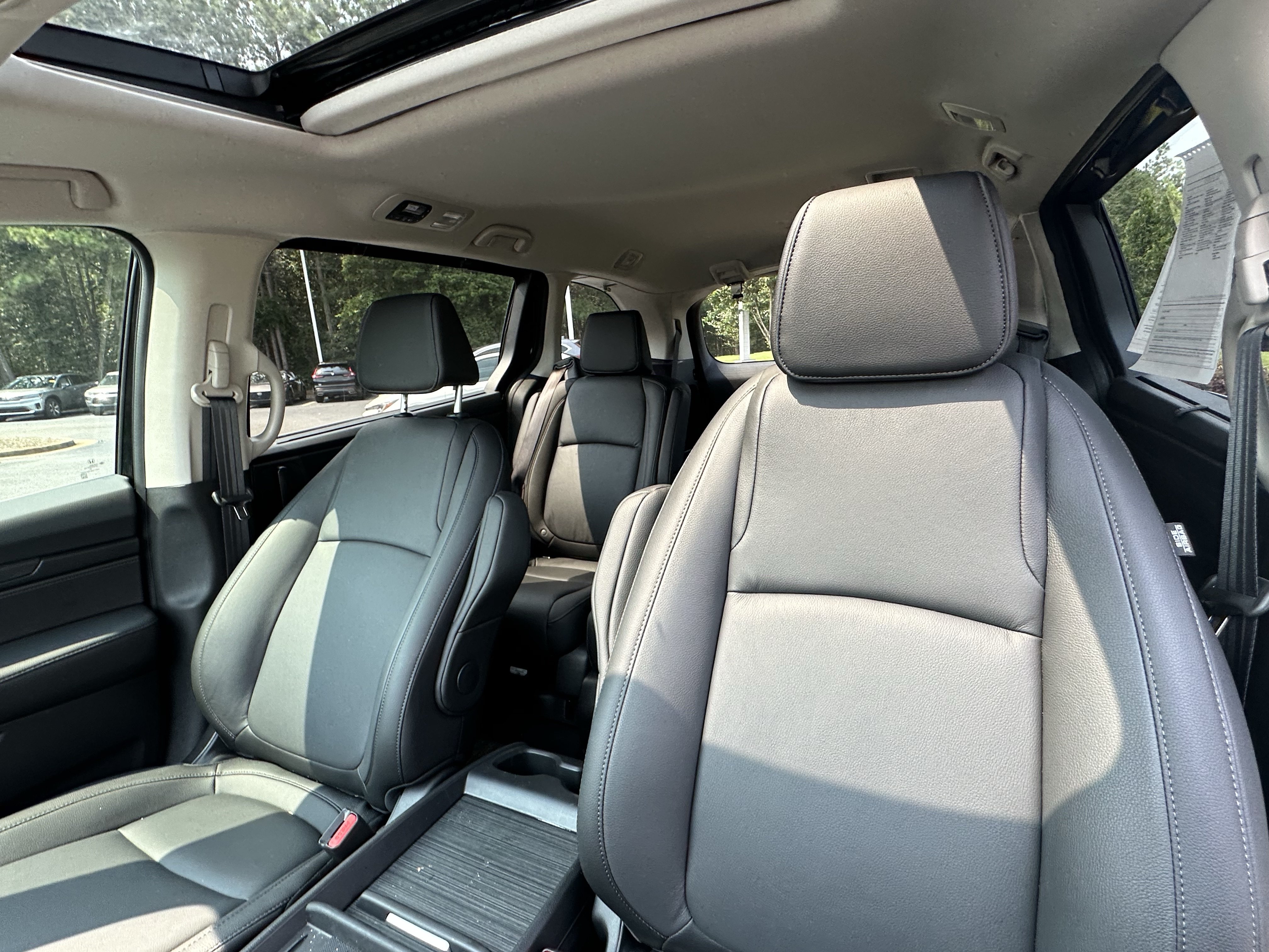 Used 2026 Honda Odyssey EX-L image 8