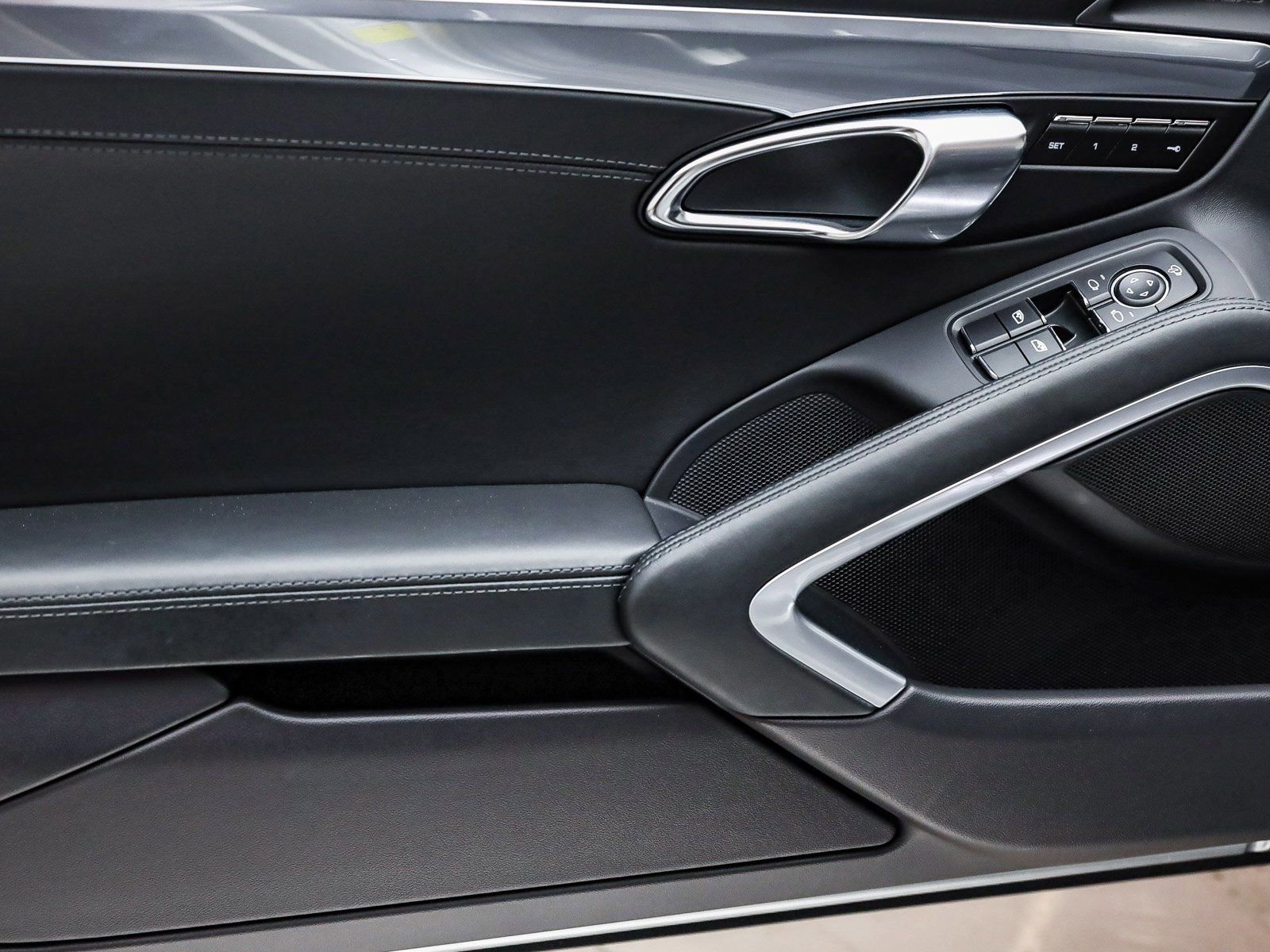 Used 2025 Porsche 718 Boxster S image 17