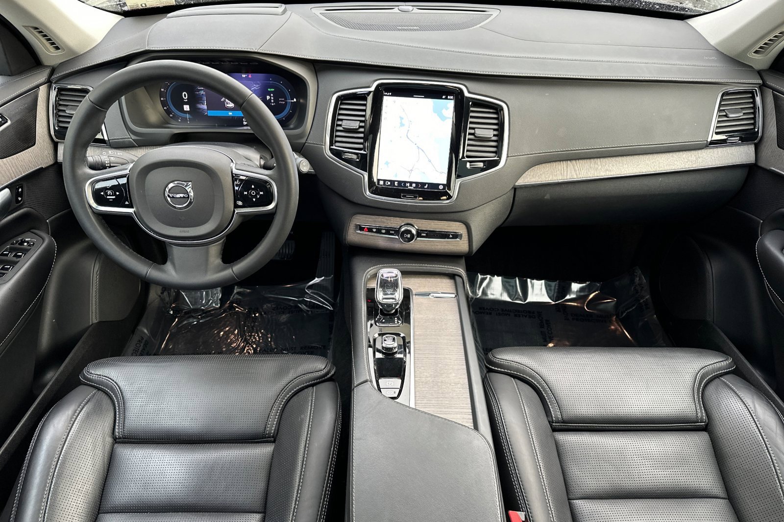 Certified 2023 Volvo XC90 T8 Ultimate image 3