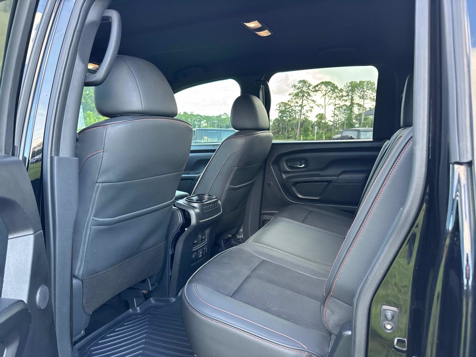 Used 2022 Nissan Titan PRO-4X w/ Pro-4x Utility Package AWD/4WD image 17