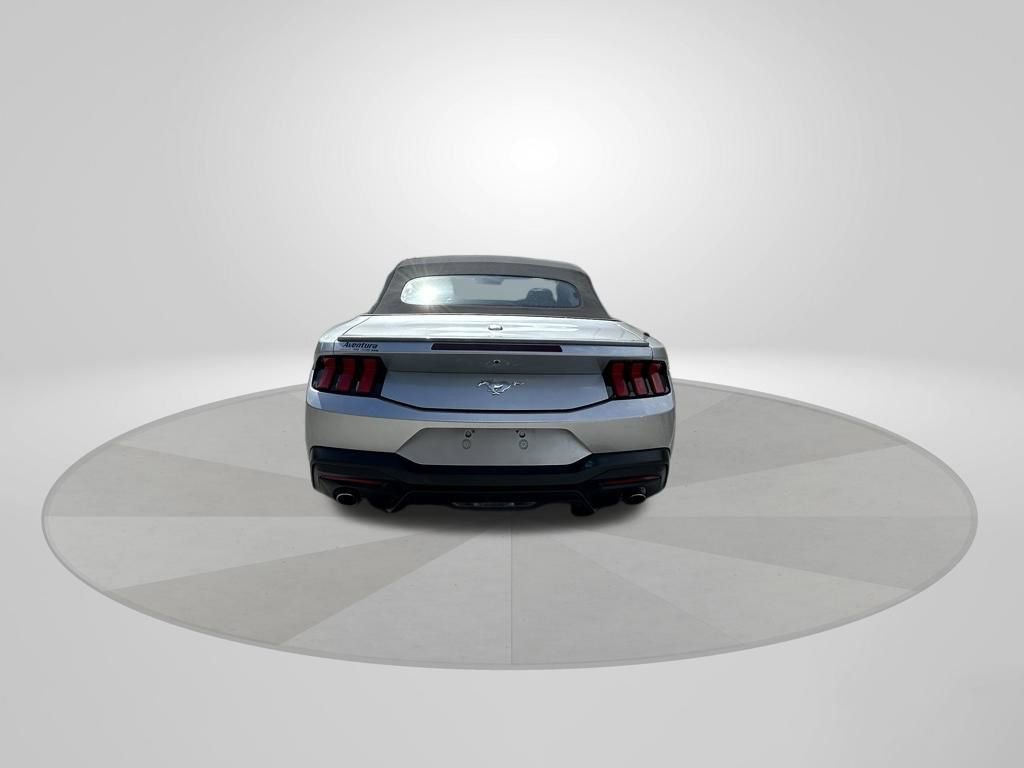 Used 2025 Ford Mustang Premium RWD image 6