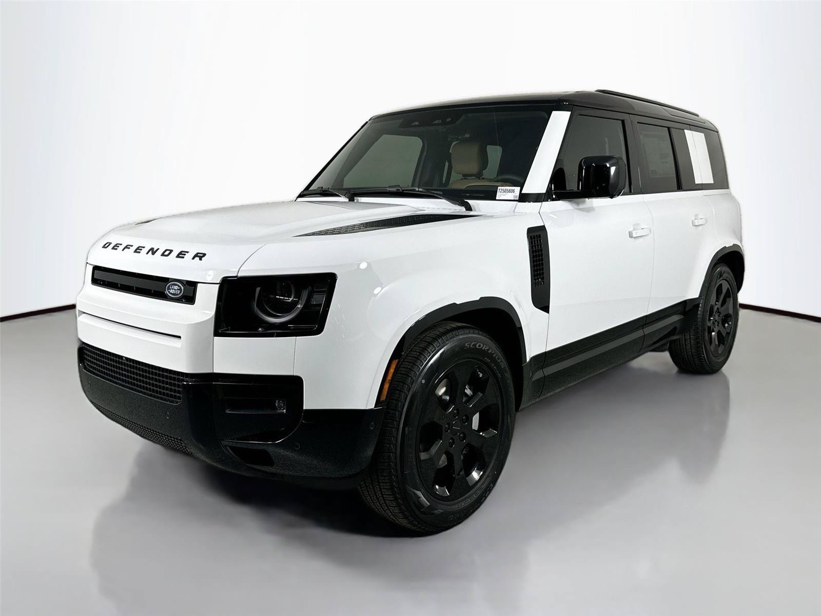 Used 2026 Land Rover Defender 110 X-Dynamic SE AWD/4WD image 1
