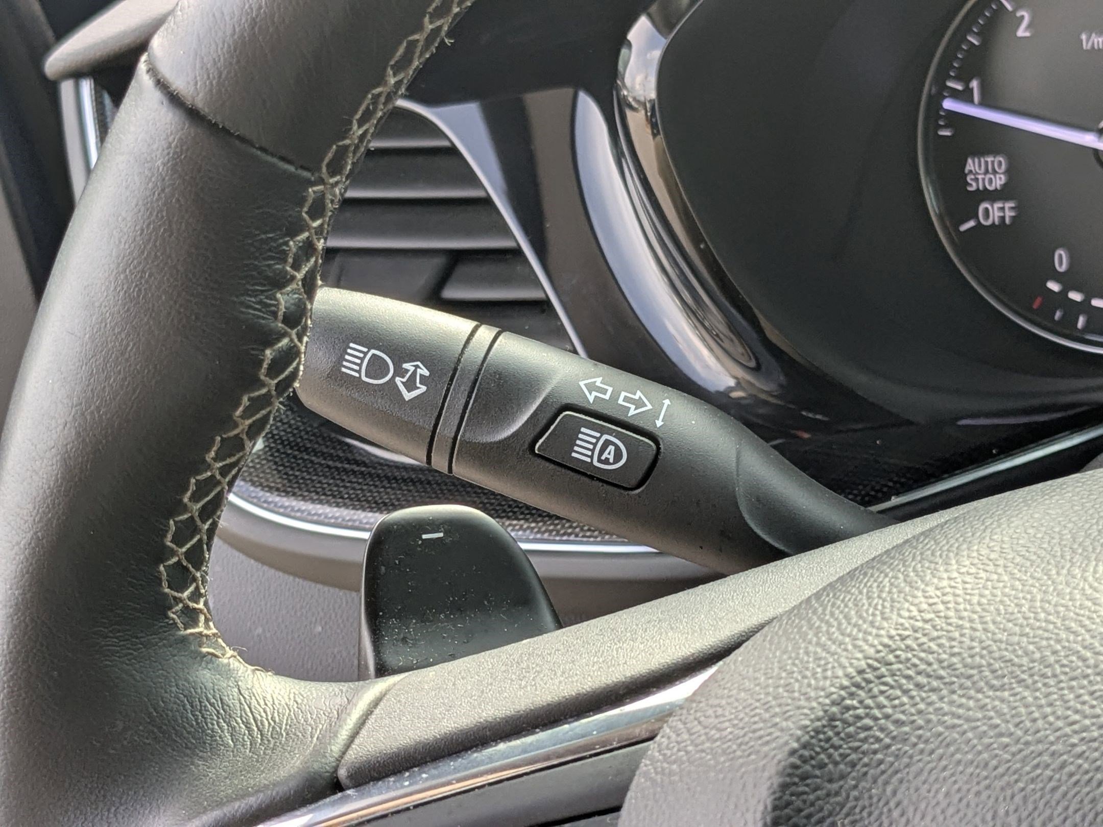 Used 2023 Buick Envision Essence image 15