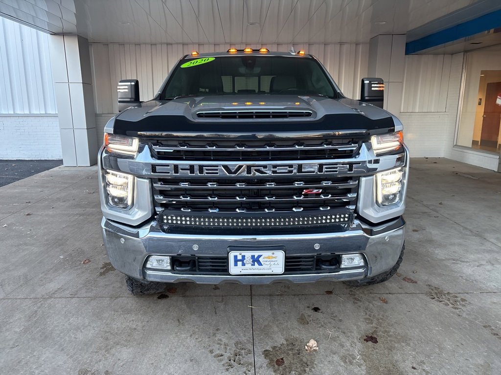 Used 2020 Chevrolet Silverado 2500 LTZ image 2