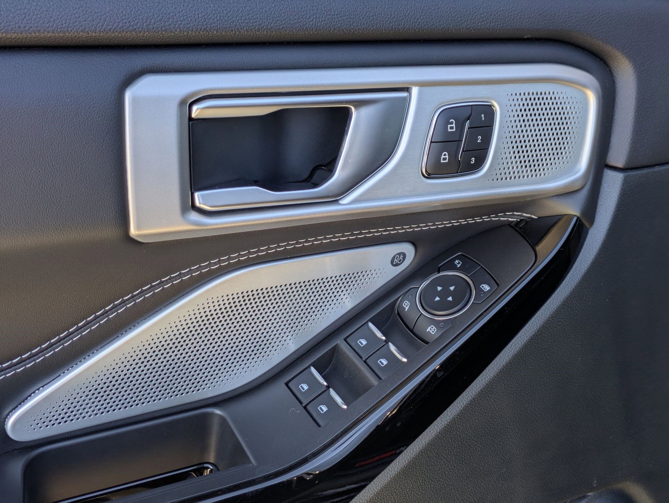 Used 2024 Ford Explorer ST w/ Equipment Group 401A image 12