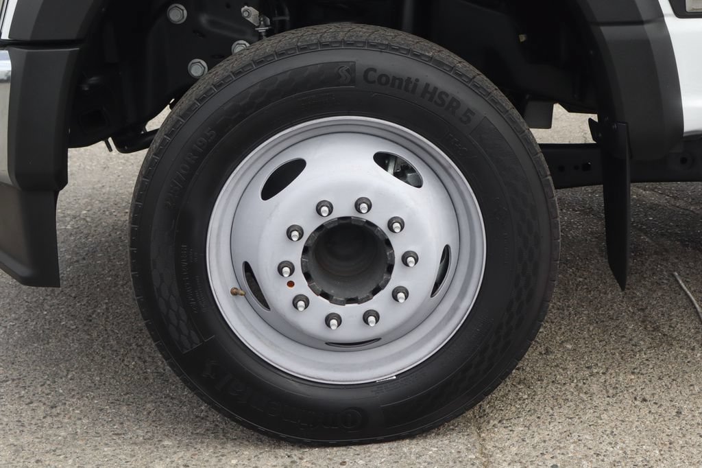 Used 2024 Ford F550 2WD Regular Cab Super Duty w/ XL Chrome Package image 46