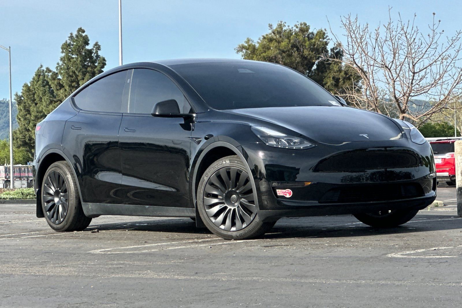 Used 2024 Tesla Model Y Long Range image 2