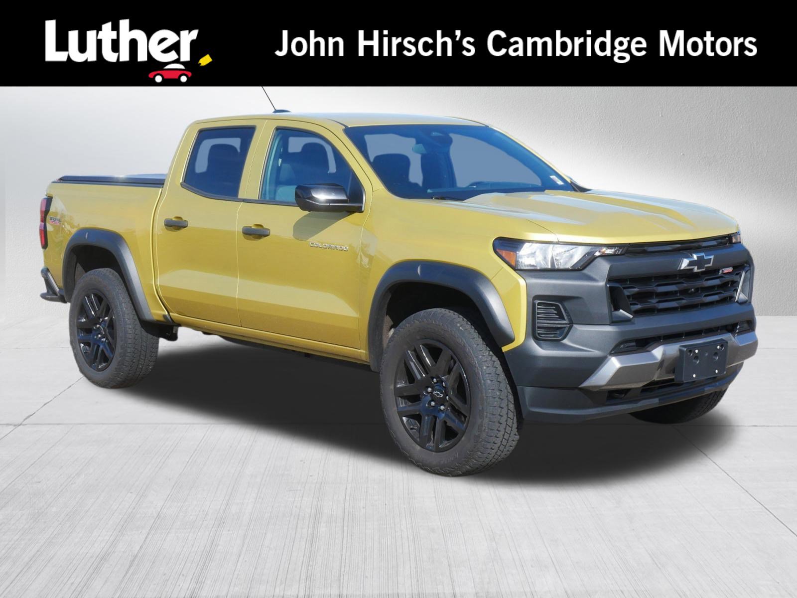 Used 2023 Chevrolet Colorado Trail Boss w/ Technology Package AWD/4WD image 1