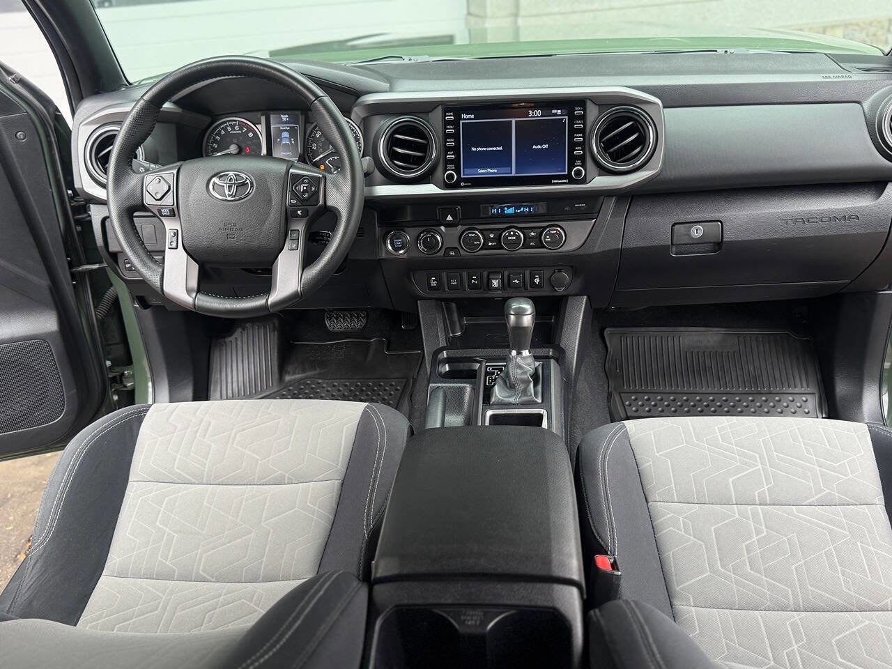 Used 2022 Toyota Tacoma TRD Off-Road image 70