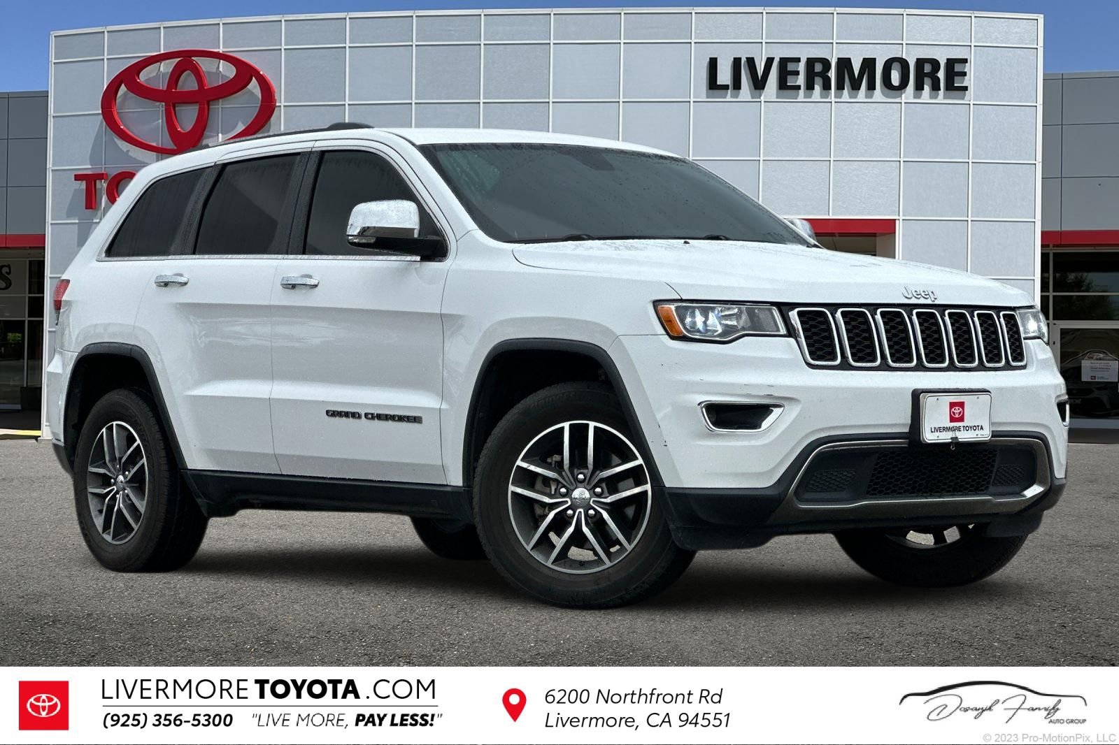 Used 2018 Jeep Grand Cherokee Limited image 1