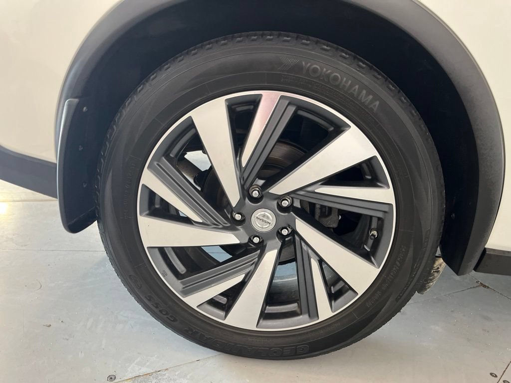 Used 2015 Nissan Murano Platinum w/ Platinum Technology Package AWD/4WD image 17