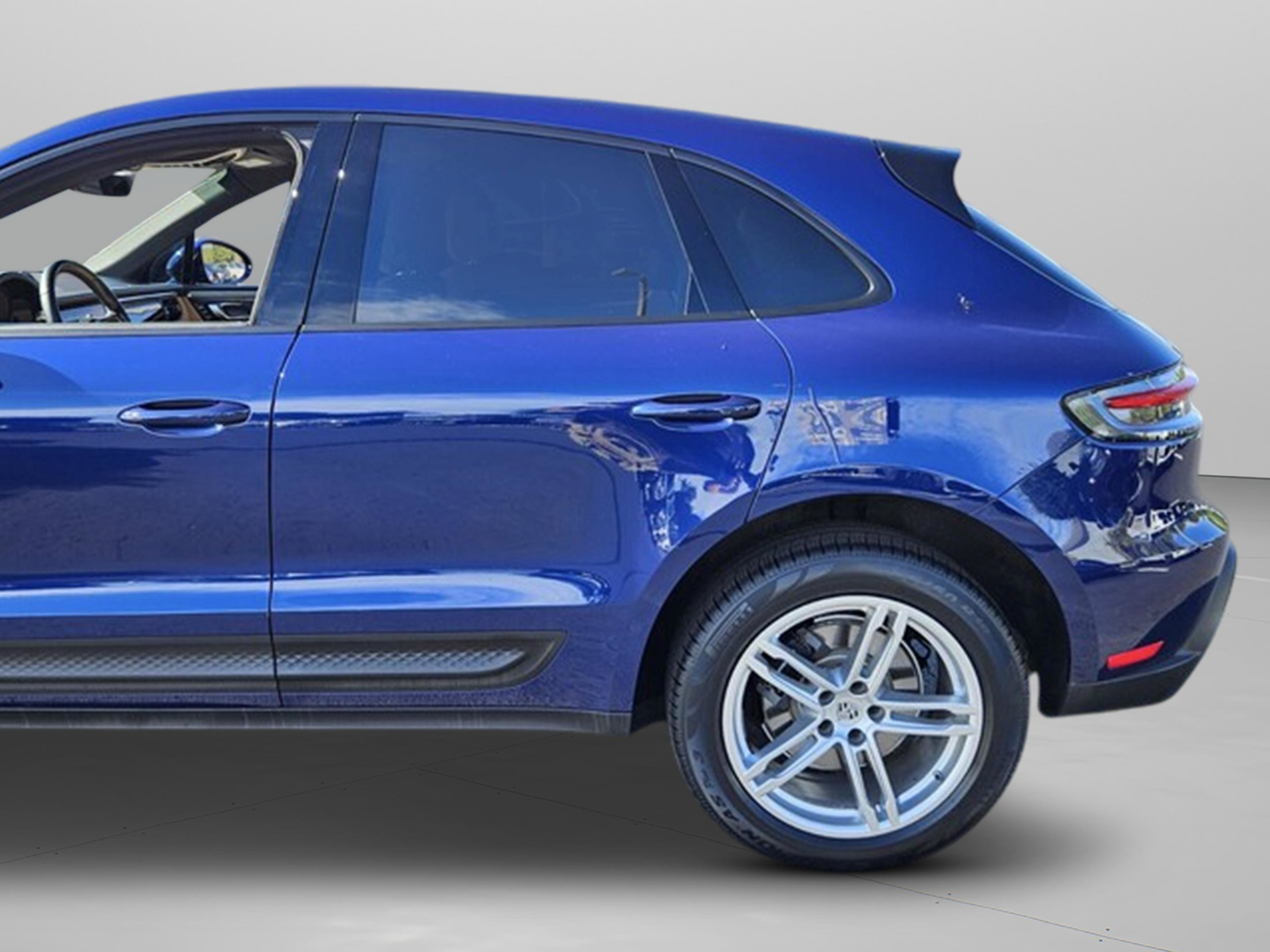Used 2022 Porsche Macan image 37