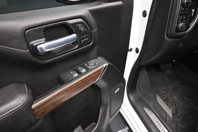Used 2021 Chevrolet Silverado 1500 High Country w/ Technology Package AWD/4WD image 14