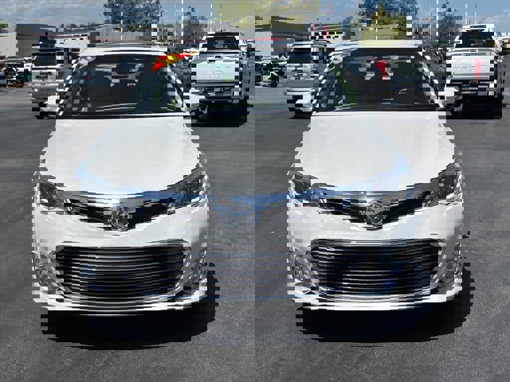 Used 2015 Toyota Avalon Limited FWD image 25