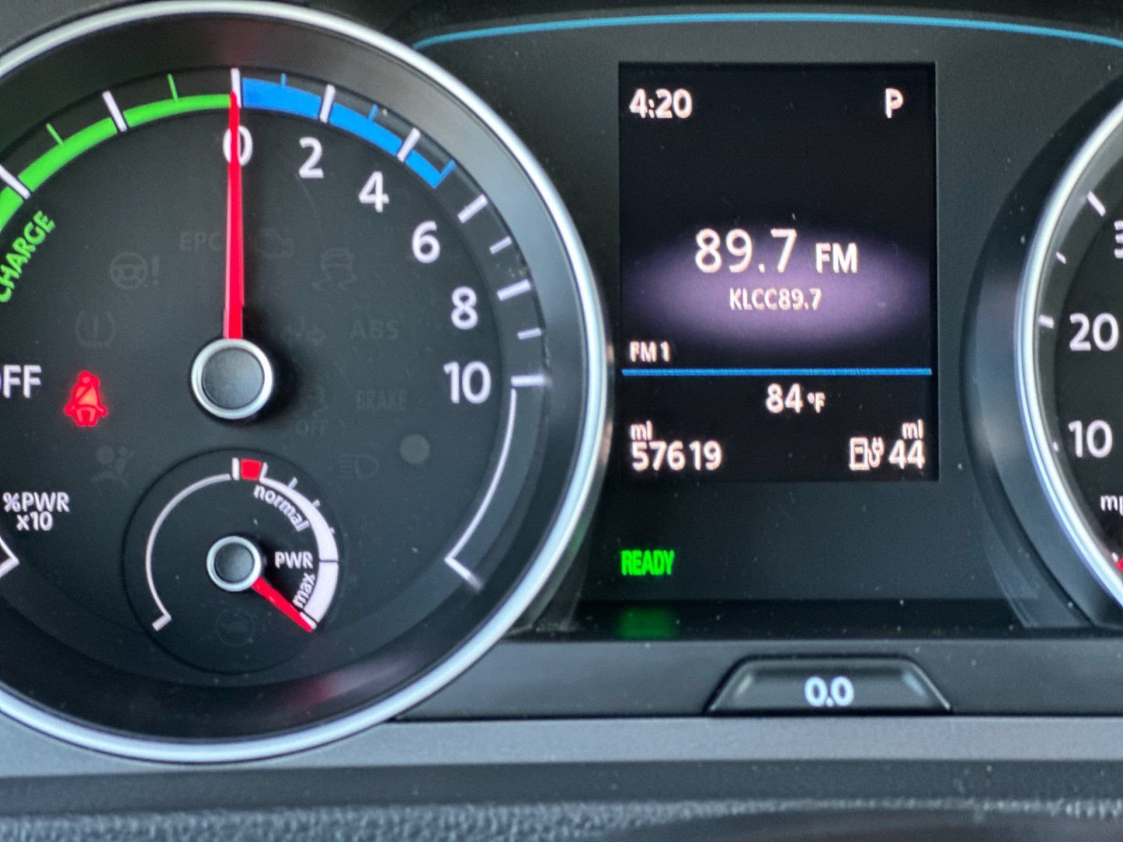 Used 2016 Volkswagen e-Golf SE w/ DC Fast Charging Package FWD image 27