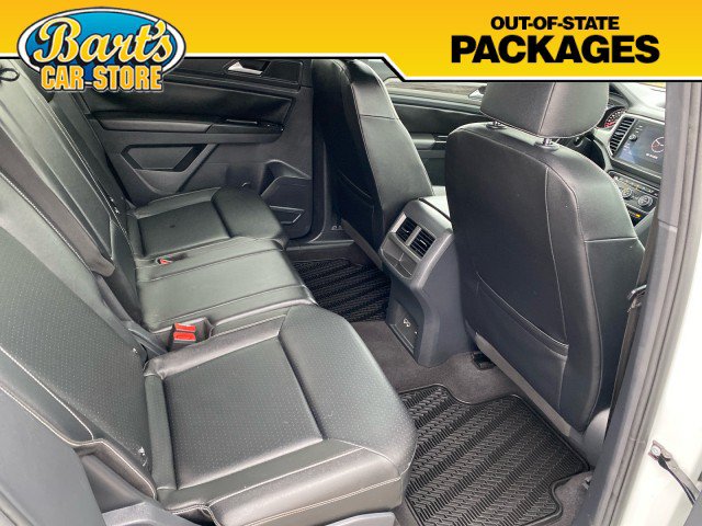 Used 2020 Volkswagen Atlas Cross Sport SE w/ Panoramic Sunroof Package FWD image 12