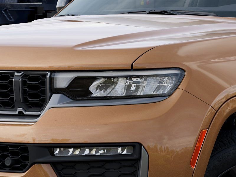 New 2026 Jeep Grand Cherokee Limited AWD/4WD image 10