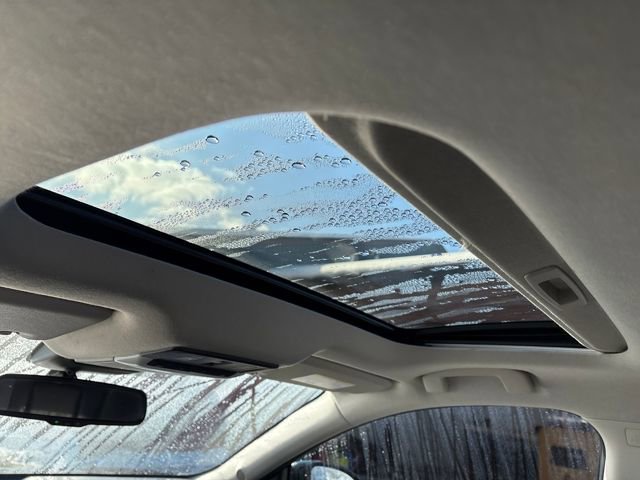 Certified 2021 Nissan Sentra SR w/ SR Premium Package image 11