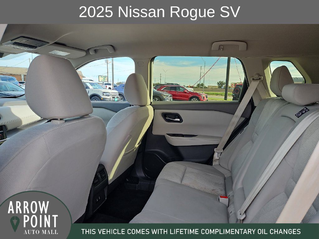 Used 2025 Nissan Rogue SV FWD image 18