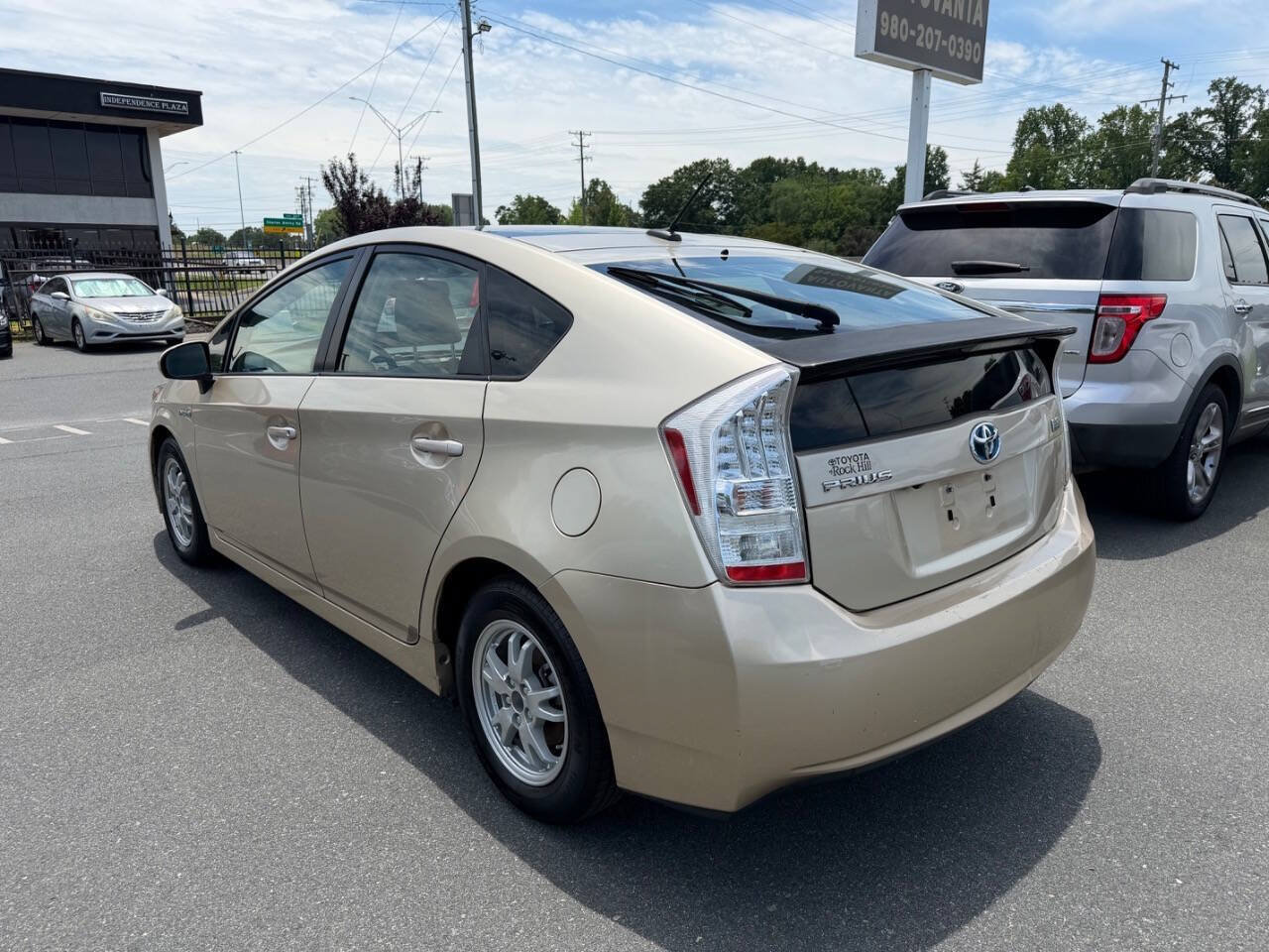 Used 2010 Toyota Prius Five FWD image 6