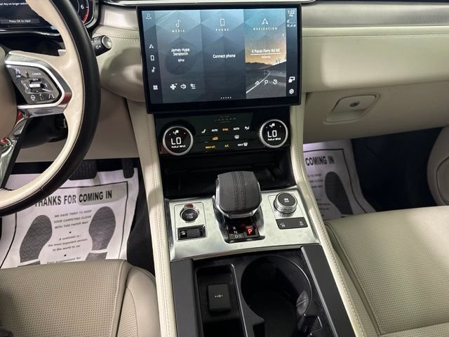 Used 2024 Jaguar F-PACE R-Dynamic S AWD/4WD image 40
