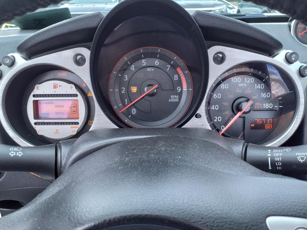 Used 2010 Nissan 370Z Touring image 18