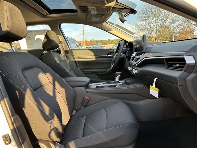 New 2025 Nissan Altima 2.5 SV w/ SV Premium Package image 10