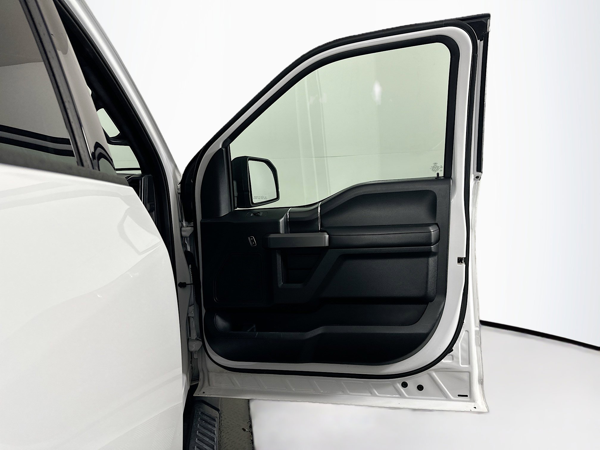 Used 2019 Ford F150 XLT w/ Equipment Group 302A Luxury image 32