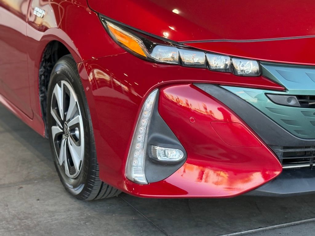 Certified 2018 Toyota Prius Prime Advanced image 8