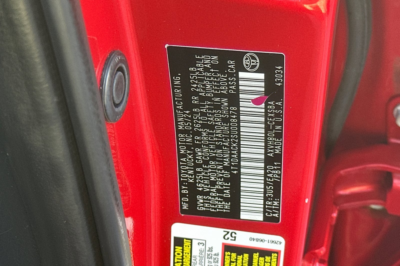 Used 2025 Toyota Camry SE image 30