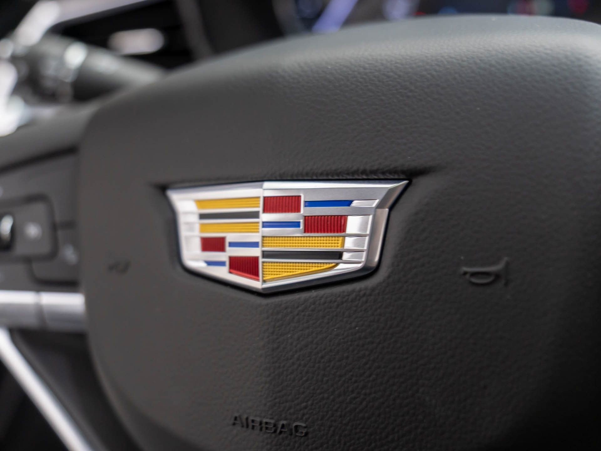 New 2025 Cadillac XT6 Luxury image 23