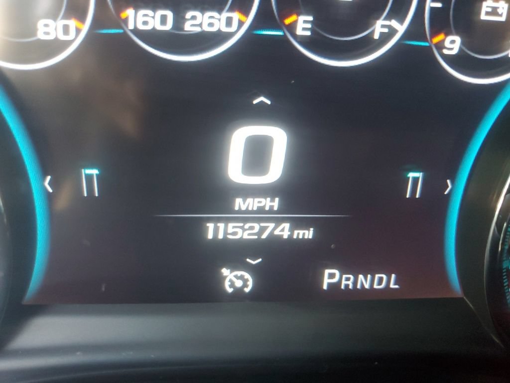Used 2018 Chevrolet Suburban Premier RWD image 18
