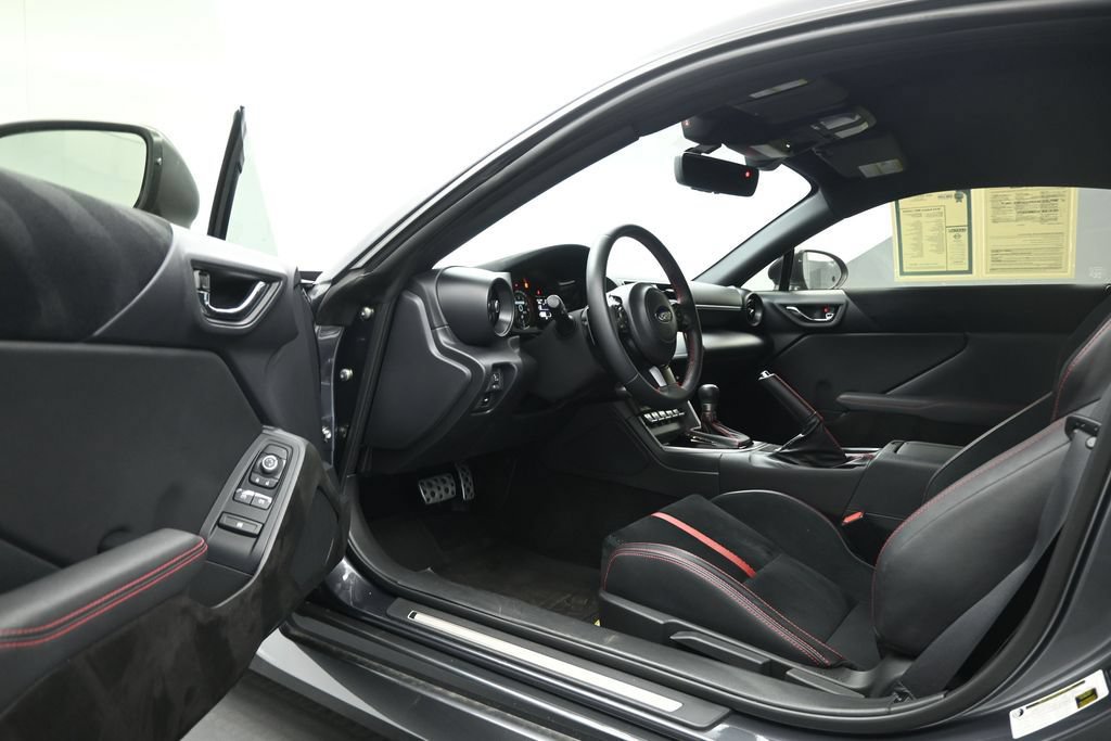 Used 2024 Subaru BRZ Limited RWD image 6