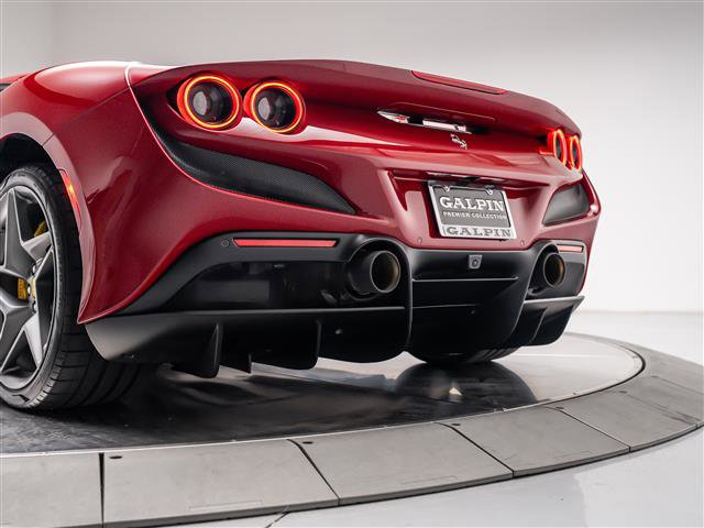 Used 2021 Ferrari F8 Tributo RWD image 45