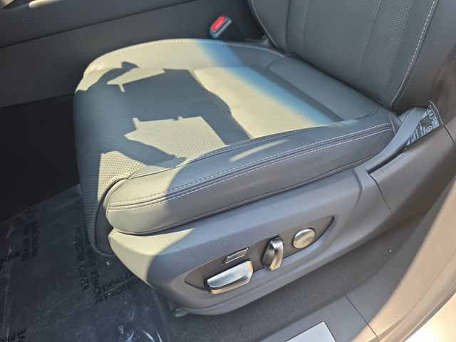 New 2026 Lexus LX 600 4WD w/ Luxury Package image 31