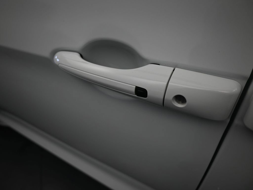 New 2026 Chrysler Pacifica Select FWD image 29