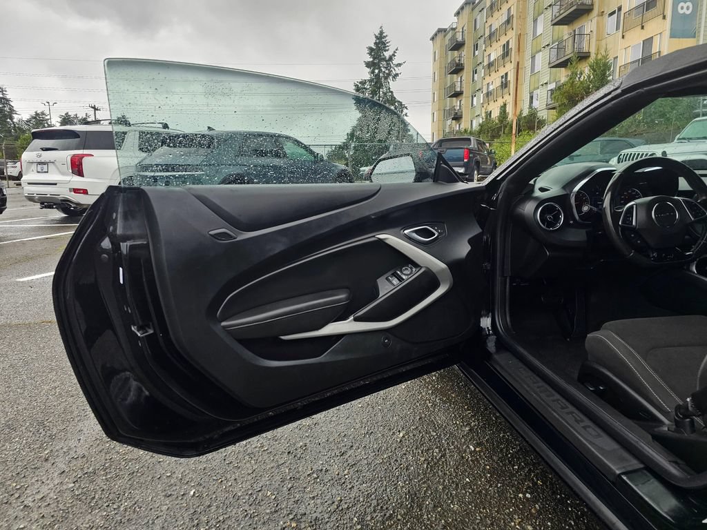 Used 2019 Chevrolet Camaro LT RWD image 15