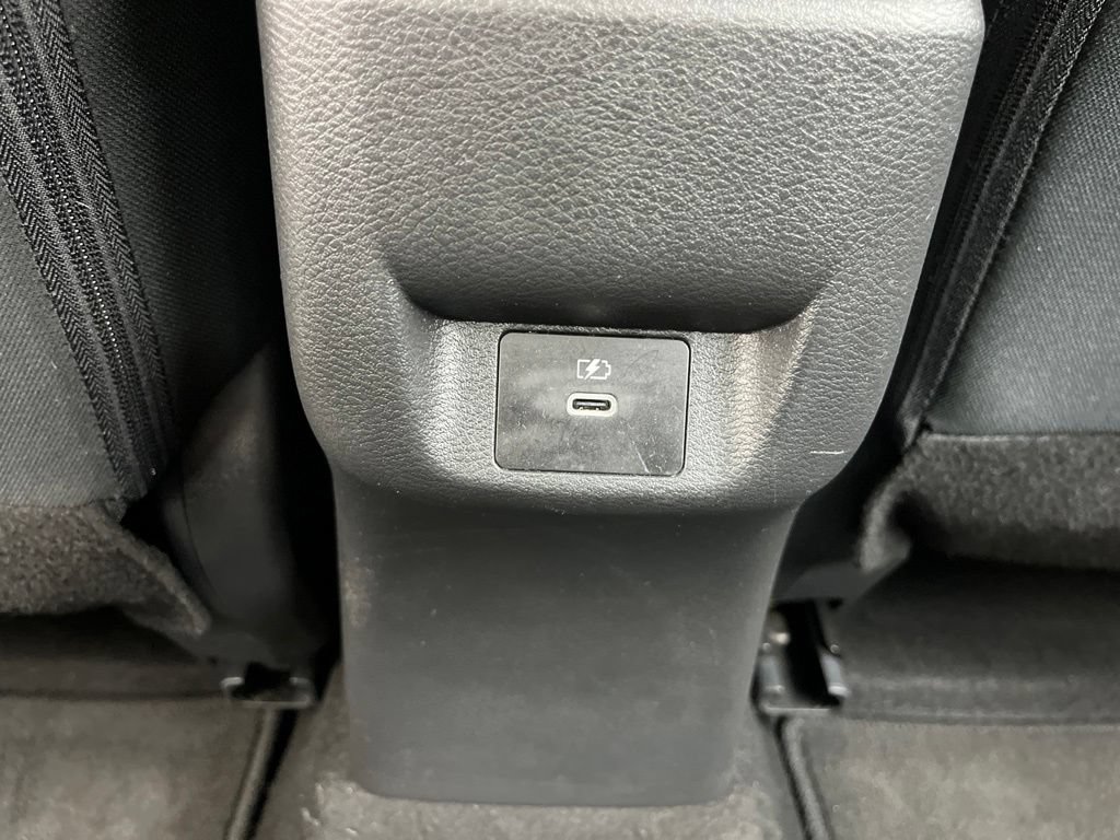Used 2024 Nissan Versa SR FWD image 23