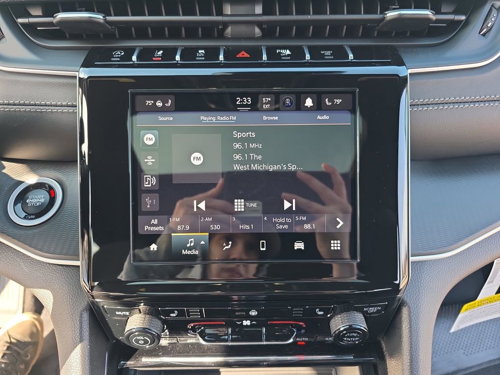 New 2026 Jeep Grand Cherokee Laredo X image 20